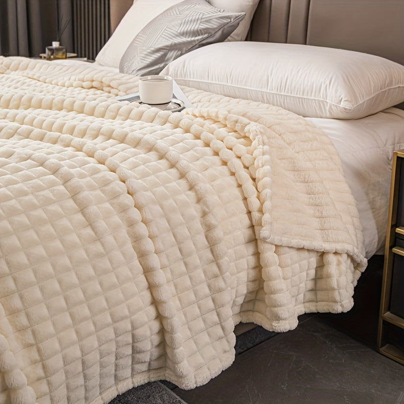 Soft and comfortable waffle plush blanket, made of milk velvet, perfect for use in the bedroom, sofa, office, car, camping, and travel. This multifunctional blanket comes in white, gray, green, brown, and silvery gray solid colors and checkered pattern.