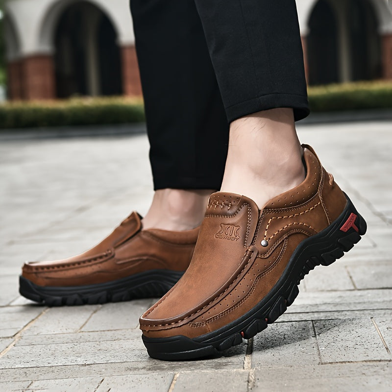 Durable slip-on loafers for daily office wear in spring and autumn.