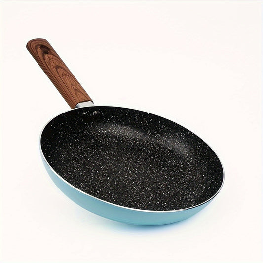 This adorable non-stick frying pan in charming pink and blue is perfect for cooking eggs. It is ideal for use on gas stoves with open flames.