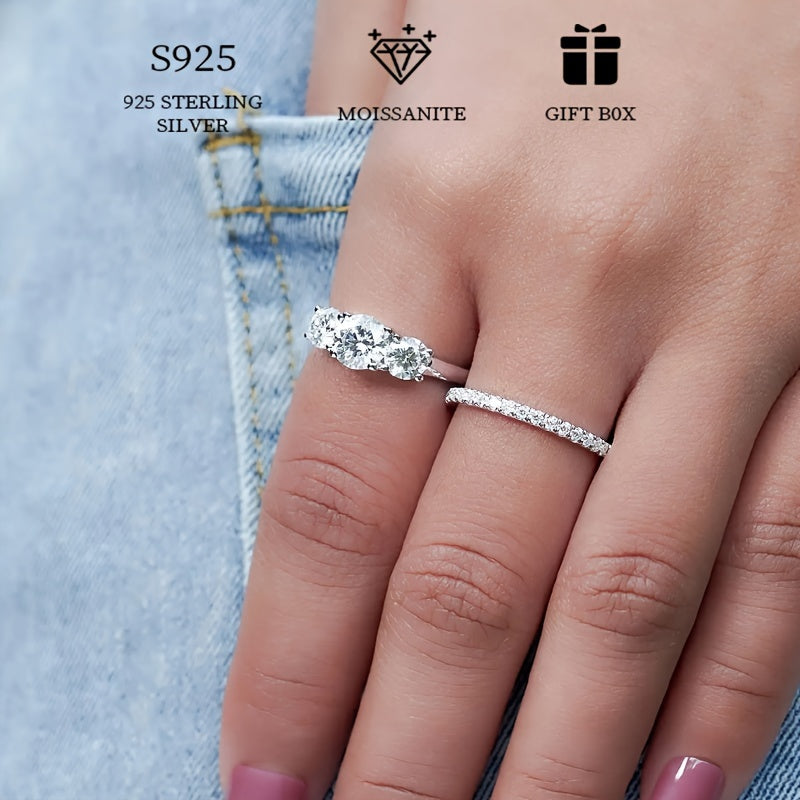 925 Sterling Silver Promise Ring featuring a 2ct Moissanite gemstone, perfect for engagements or weddings. This high-quality jewelry piece comes with a certificate of authenticity and is presented in a beautiful gift box.