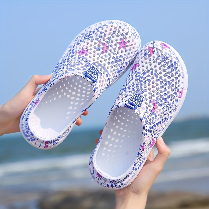 Women's Summer Beach Clogs: Star-patterned, multi-colored, lightweight, and comfortable unisex style