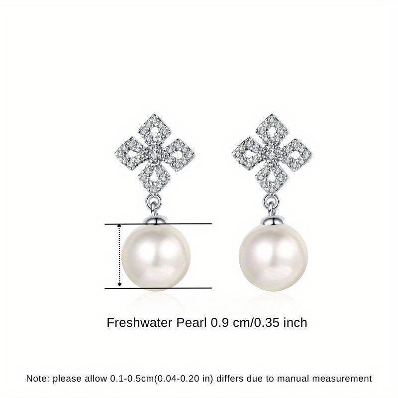 Pair of Freshwater Pearl Four-Leaf Clover Earrings in S925 Sterling Silver, Elegant Jewelry for Women, Perfect Gift for Banquets, Parties, Holidays, Birthdays, Weddings, and Anniversaries, Unique and Beautiful Accessories