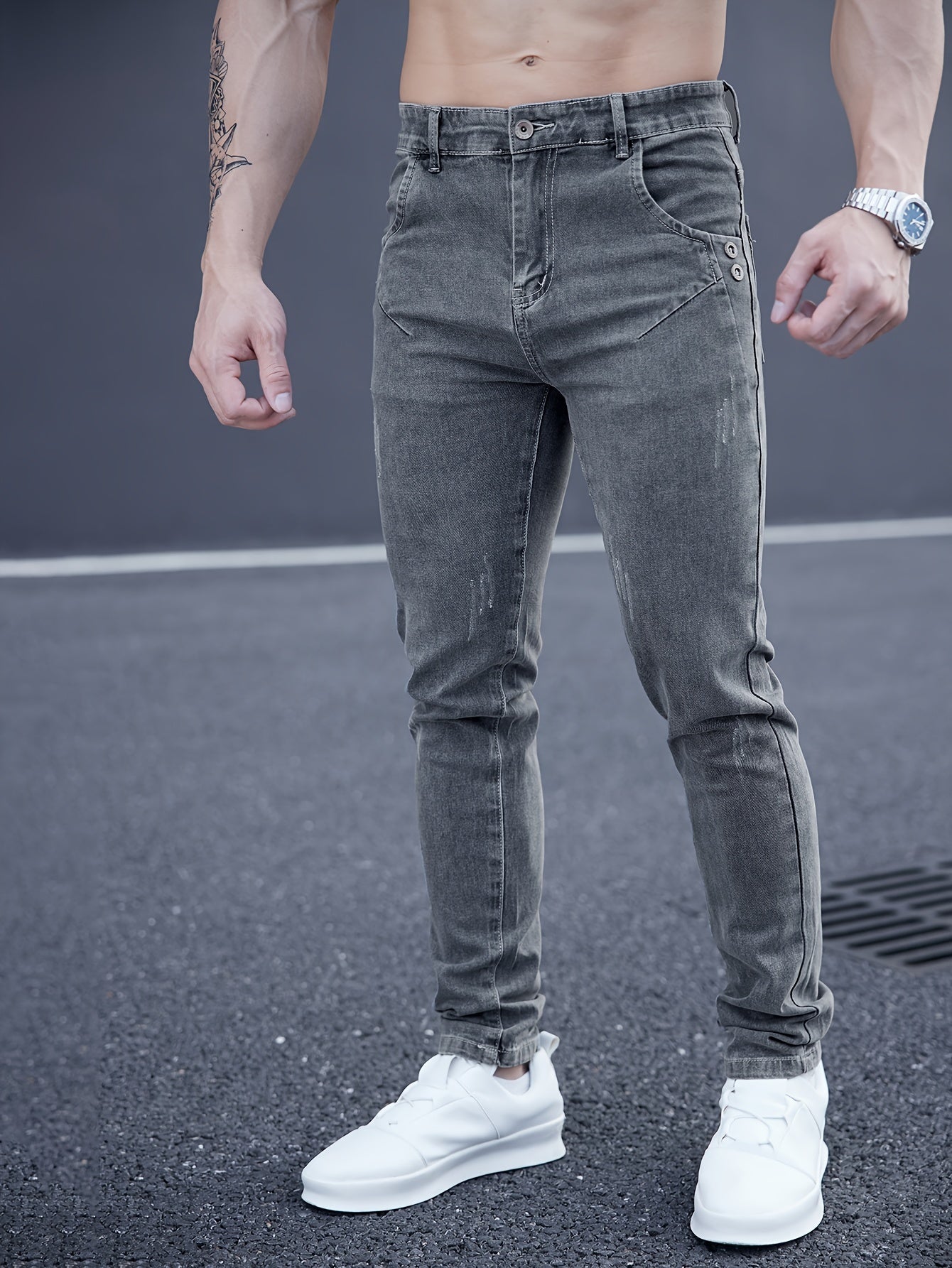 Men's slim-fit stretch denim jeans with casual straight leg and washed look, suitable for all seasons.