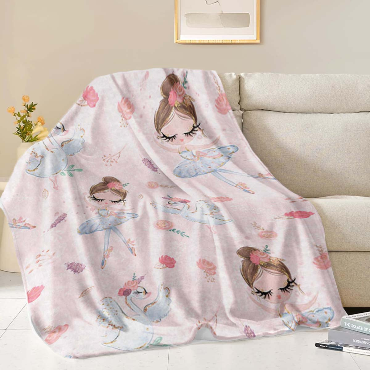 Soft and cozy, this charming ballet dancer cartoon pattern flannel throw blanket is perfect for all seasons. Whether you use it on the sofa, in the office, or on the bed, this versatile nap blanket is sure to keep you warm and comfortable. Made with