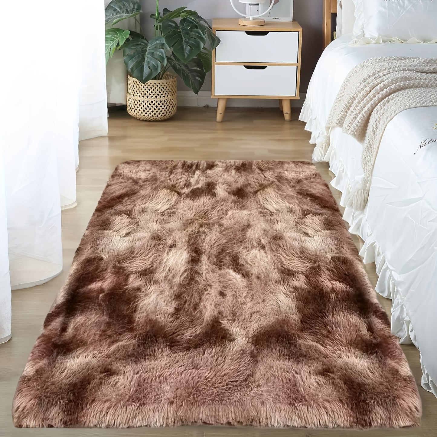 Soft plush drum carpet suitable for home decoration, dormitories, bedrooms, and living rooms; pet-friendly.