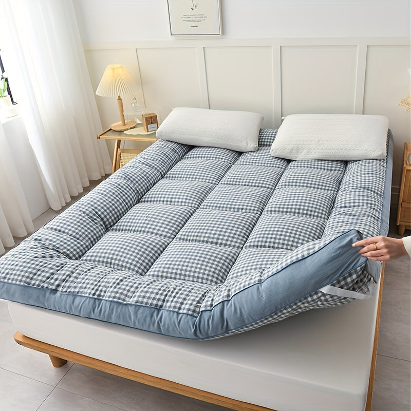 Luxurious Plaid Mattress Topper - Cozy and Airy, Premium Comfort for Any Room, Perfect for Autumn/Winter Season, Ideal Holiday Gift