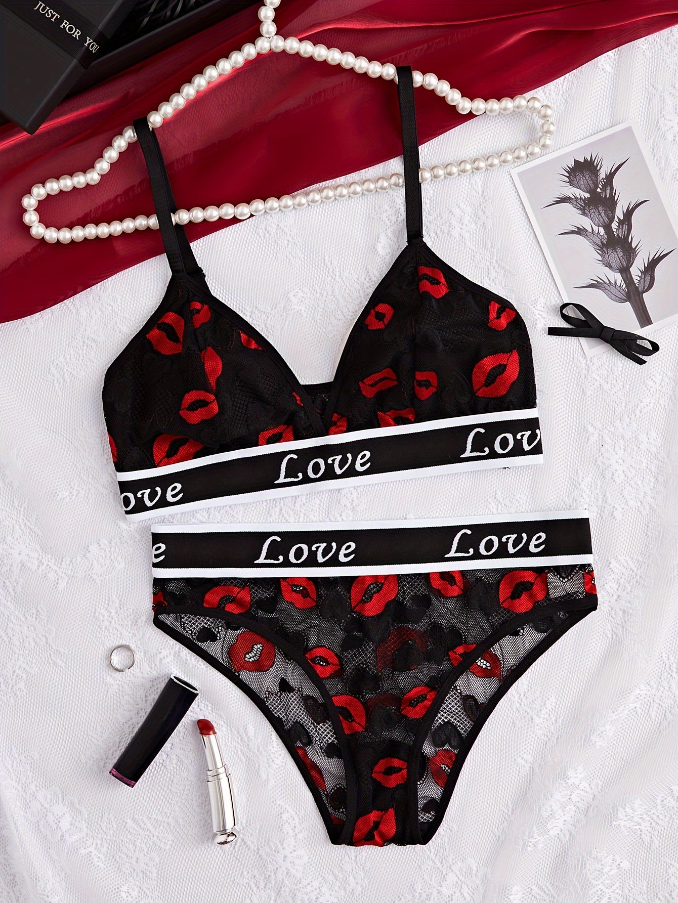 Letter & Lip Print Contrast Trim Lingerie Set for Women