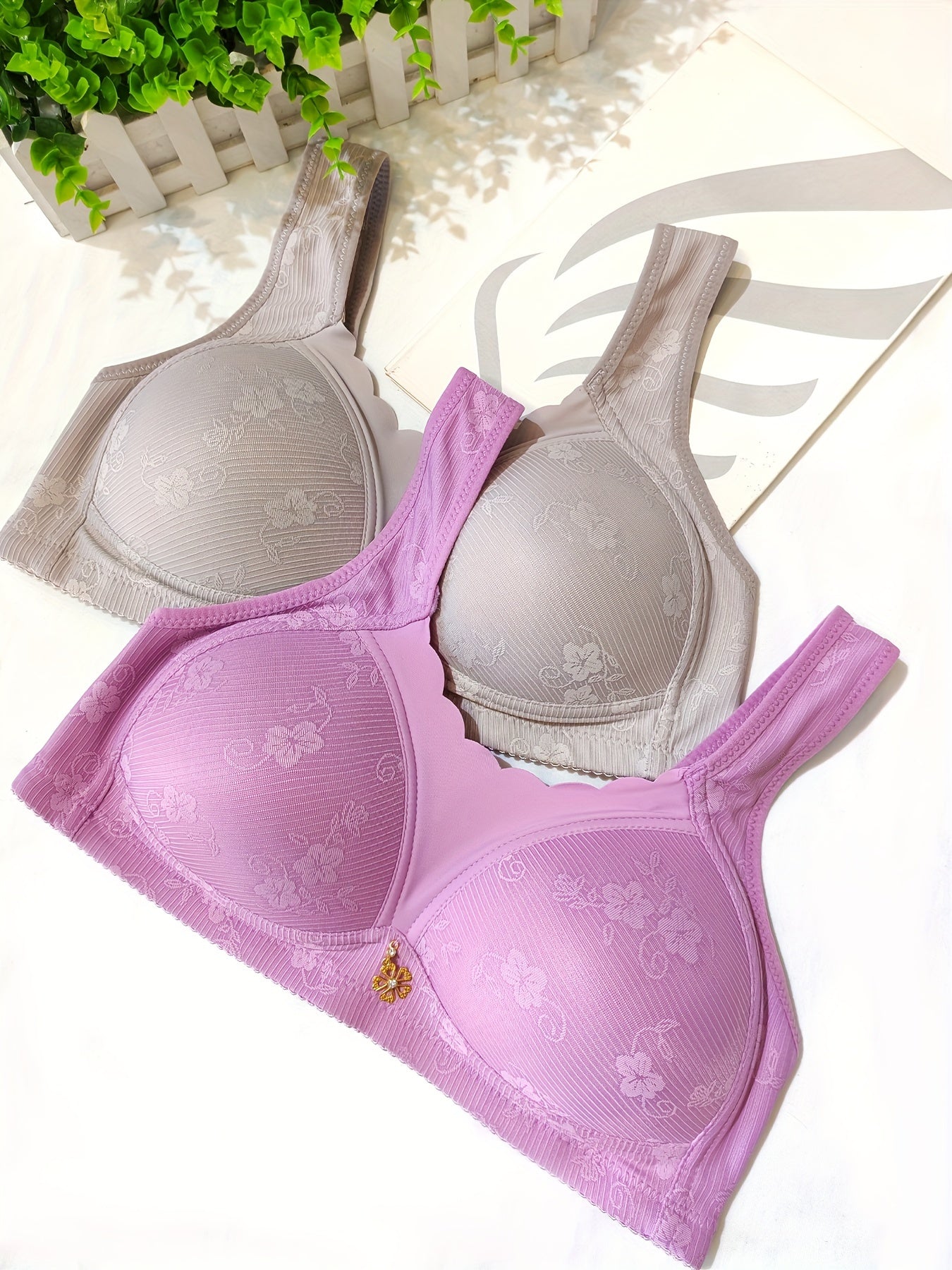 2 Seamless Floral Lace Tank Bras for women, Elegant and Comfortable with Wireless design.