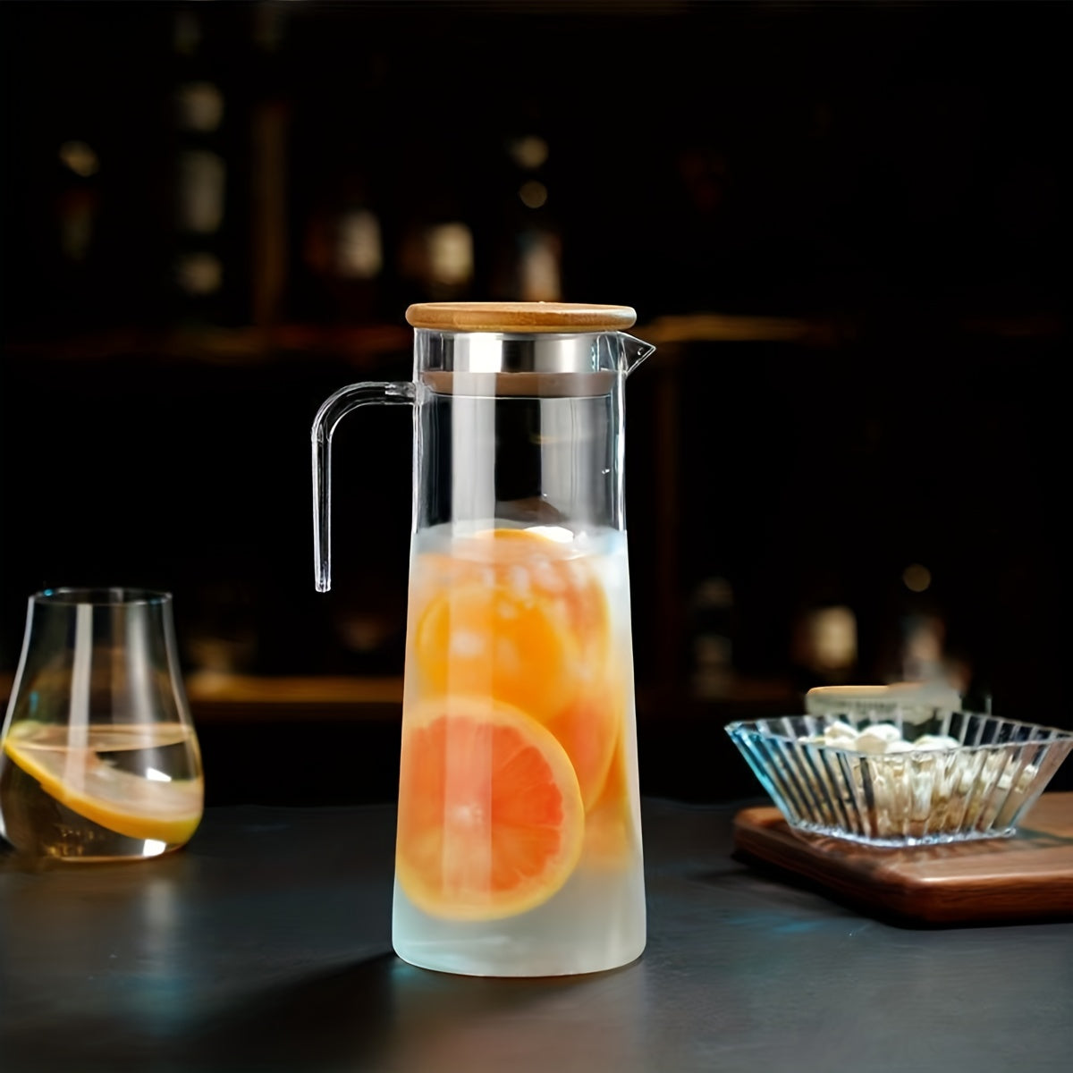 Water Pitcher With Lid, 37.1oz/54.1oz Capacity, Heavy Duty Drink Pitcher with Stainless Steel or Wooden Lid, Ideal for Serving Juice, Bubble Tea, and Other Summer Beverages. Perfect Addition to your Kitchenware Collection, Great Gift Idea for Birthdays.