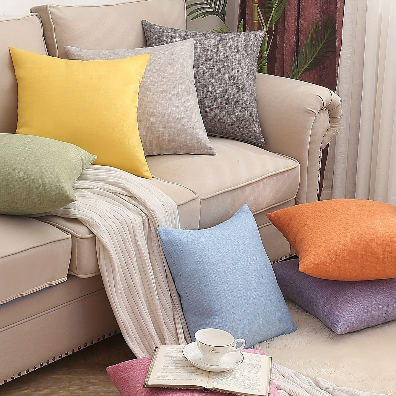 New solid color linen cushion cover without pillow core.