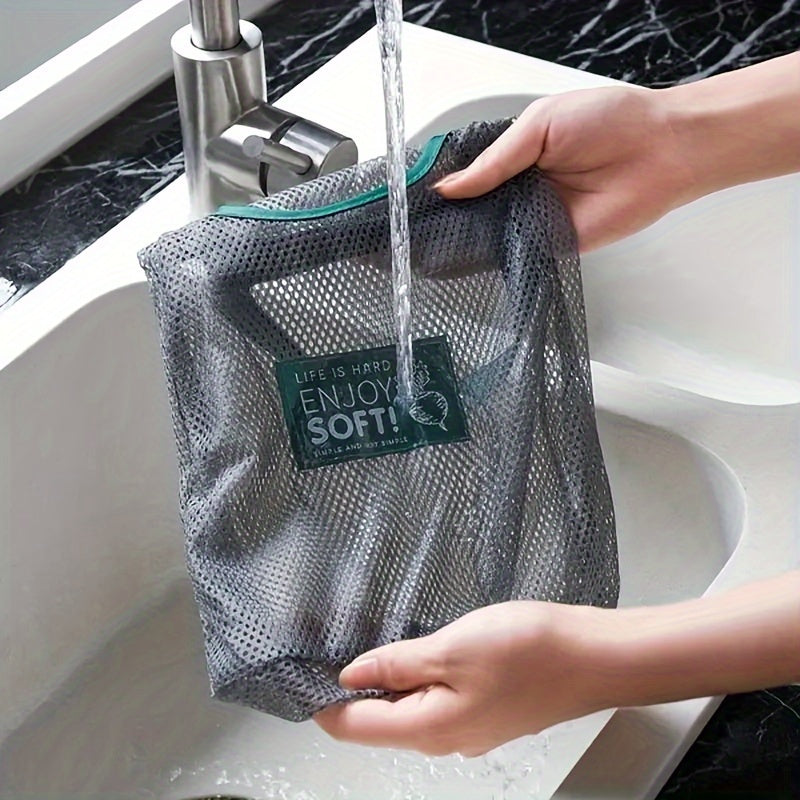 Mesh Kitchen Storage Bag with Large Capacity - Perfect for Hanging Fruits and Vegetables at Home or in Restaurants