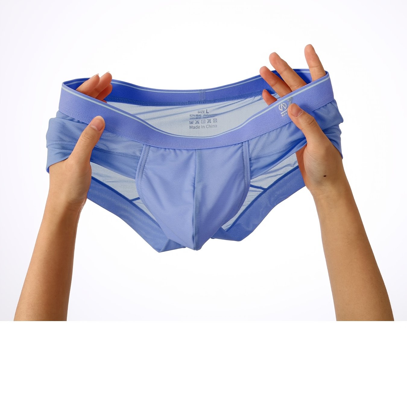 Men's low-rise briefs made of ultra-thin fiber knit fabric with breathable mesh and quick-dry features. Casual sport shorts in solid color with high stretch and sheer details. Made of 82%