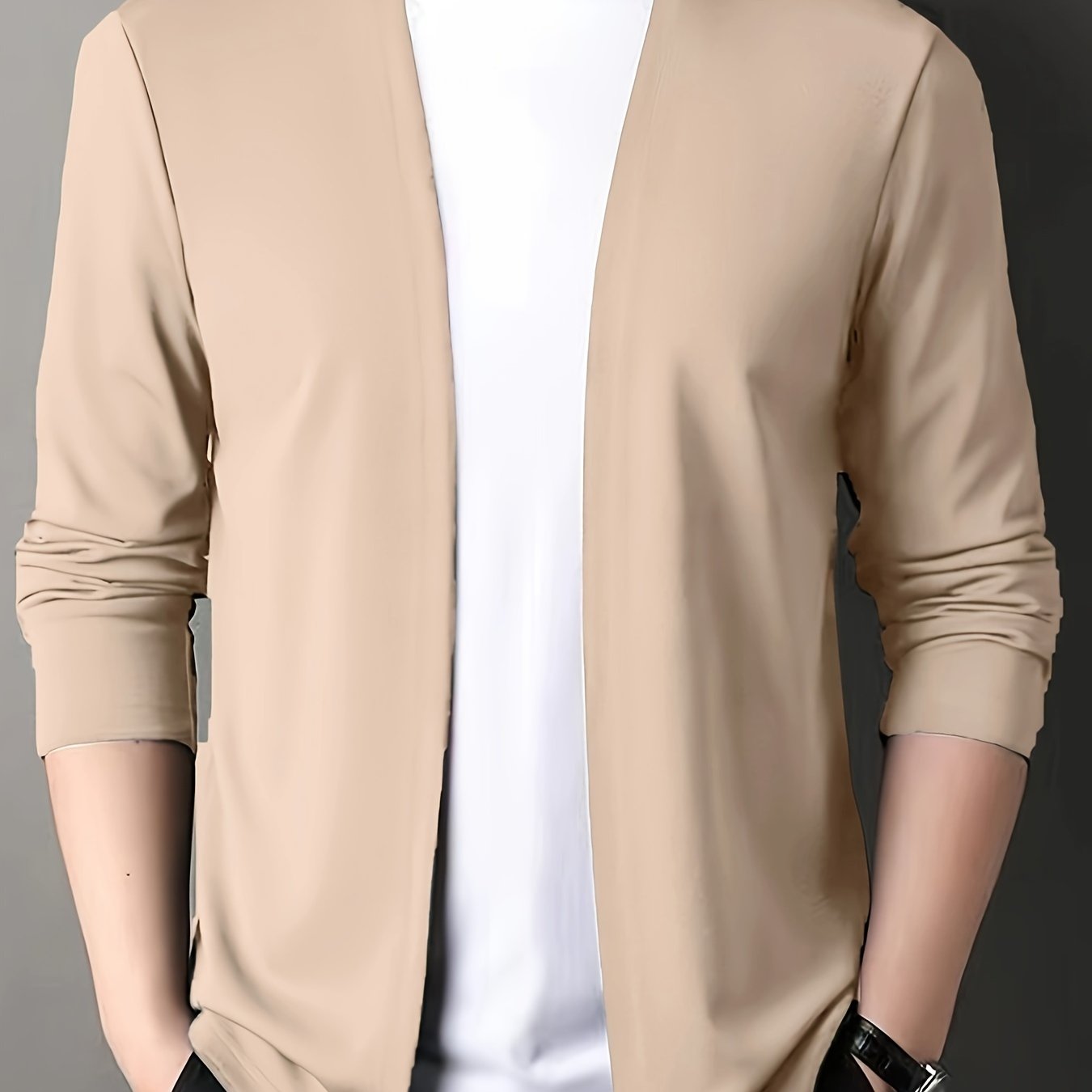 New slim fit cardigan for men, perfect for spring and autumn. Versatile, casual and on-trend.