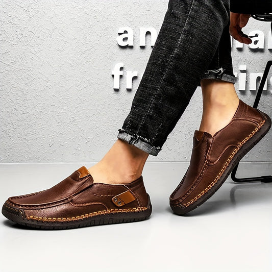 British style lightweight driving shoes for men, both casual and fashionable.