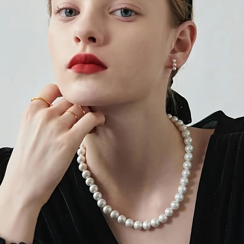 Stylish Freshwater Pearl Necklace, Ideal for Everyday or Special Occasions, Adds a Touch of Luxury to Your Outfit, Versatile and Elegant Fashion Accessory, Great for Weddings, Parties, or Gifts for Valentine's Day.