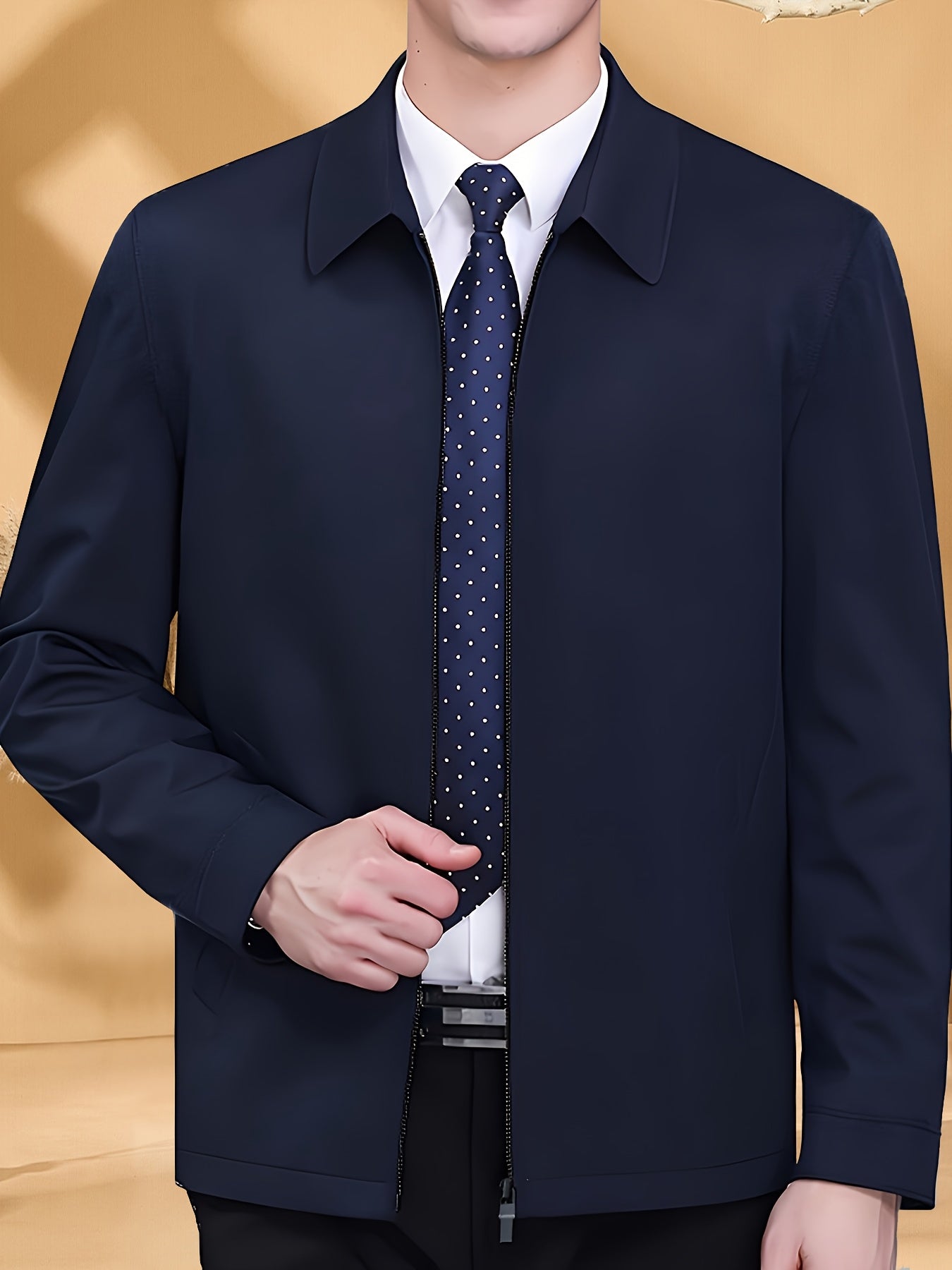 Men's casual polyester jacket with lapel collar and zipper closure, perfect for weekend occasions in fall/winter.