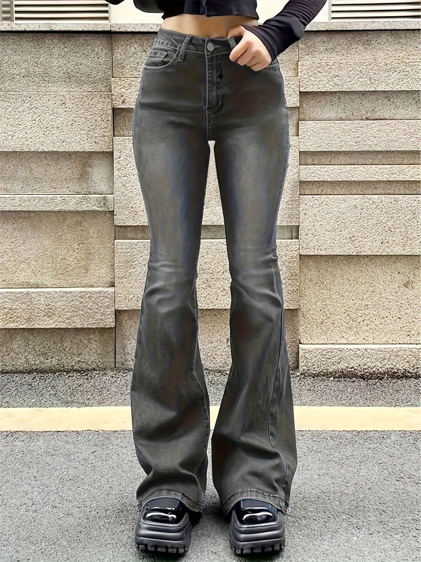 Mid-rise stretch flare jeans for women with retro washed finish, perfect for fall and winter.