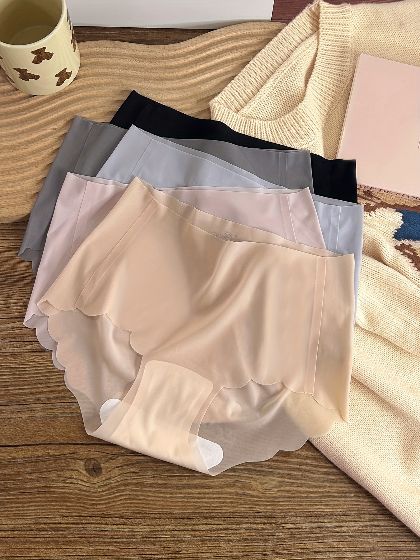 5 traceless women's peach butt-lifting quick-drying shorts for girls