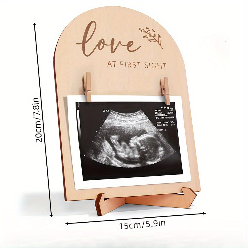 Introducing the 1pc Creative Wooden Ultrasonic Photo Frame with Double-sided Logo, perfect for your Pregnancy Announcement Sign. This unique Ultrasonic Photo Frame also makes a thoughtful Pregnancy Gift for New Mothers and adds a touch of charm to any