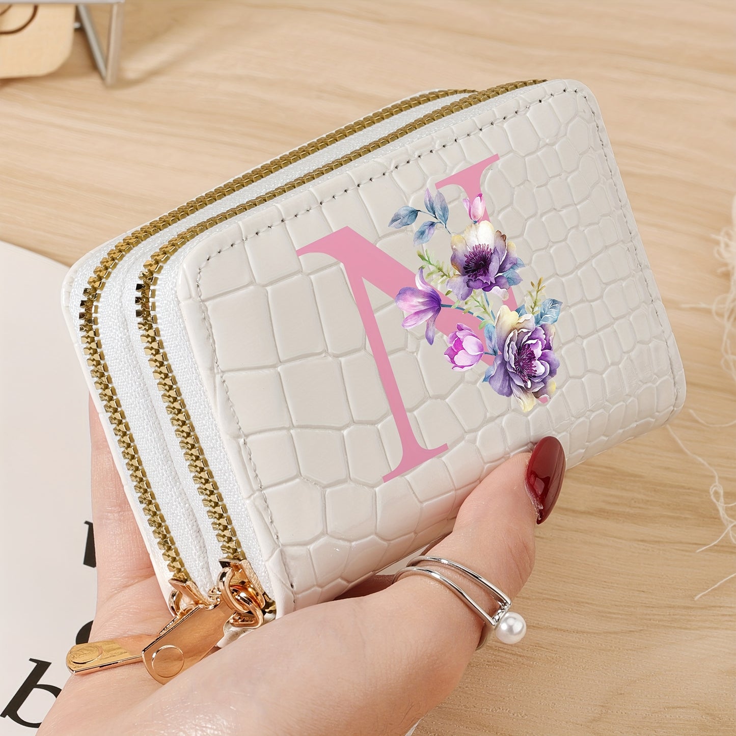 Stylish women's crocodile pattern wallet with "P" design, double zipper handbag in black, white, and pink. Fashionable coin purse for travel and daily use, school accessory with a textured