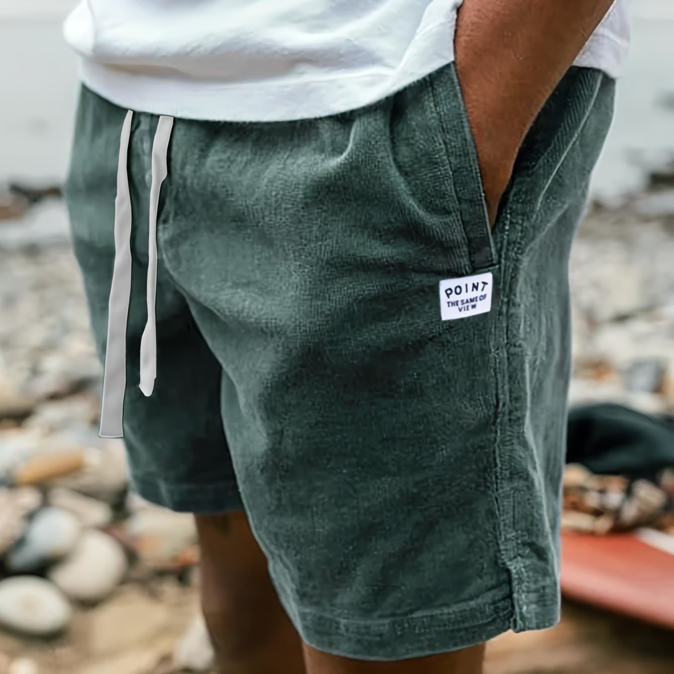 Corduroy shorts with pockets and drawstring for summer casual fashion for men.