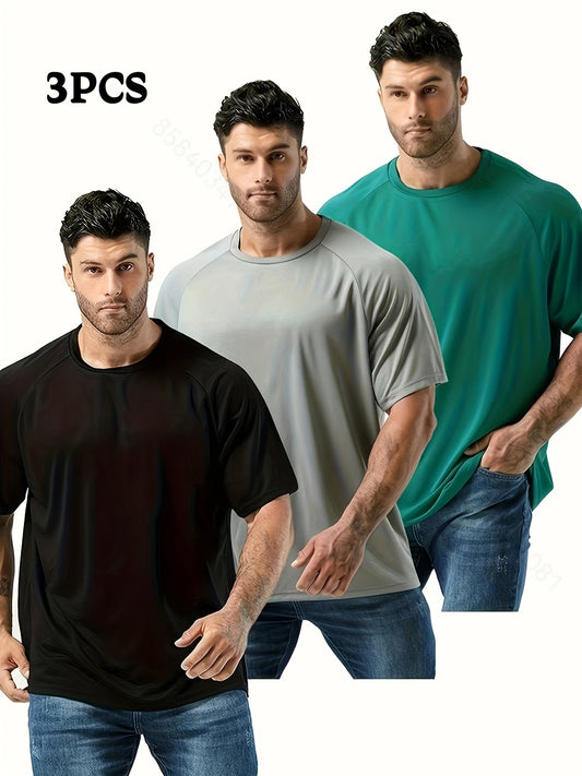 3-pack of men's crew neck t-shirts made of breathable polyester in black, dark green, and olive green. Loose fit for running and workouts, ideal for summer and gym wear. Available in plus