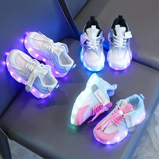 Colorful, 16-mode USB charging light shoes with a cool luminous running horse design. Changeable color lights, suitable for boys and girls. Casual and cartoon-themed shoelaces.