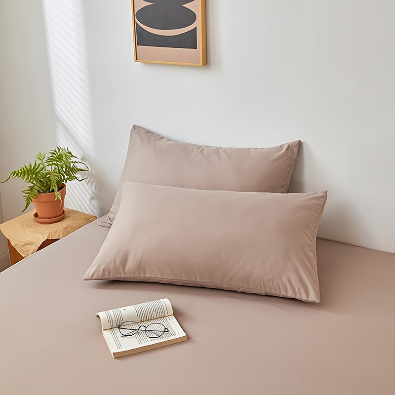 Top Pick: Set of 2 Soft Breathable Brushed Microfiber Pillowcases in Solid Color, Easily Machine Washable