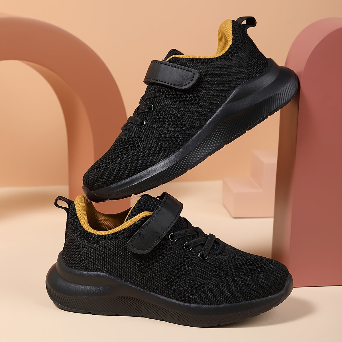 Breathable lightweight sneakers for girls, ideal for outdoor jogging and workouts.