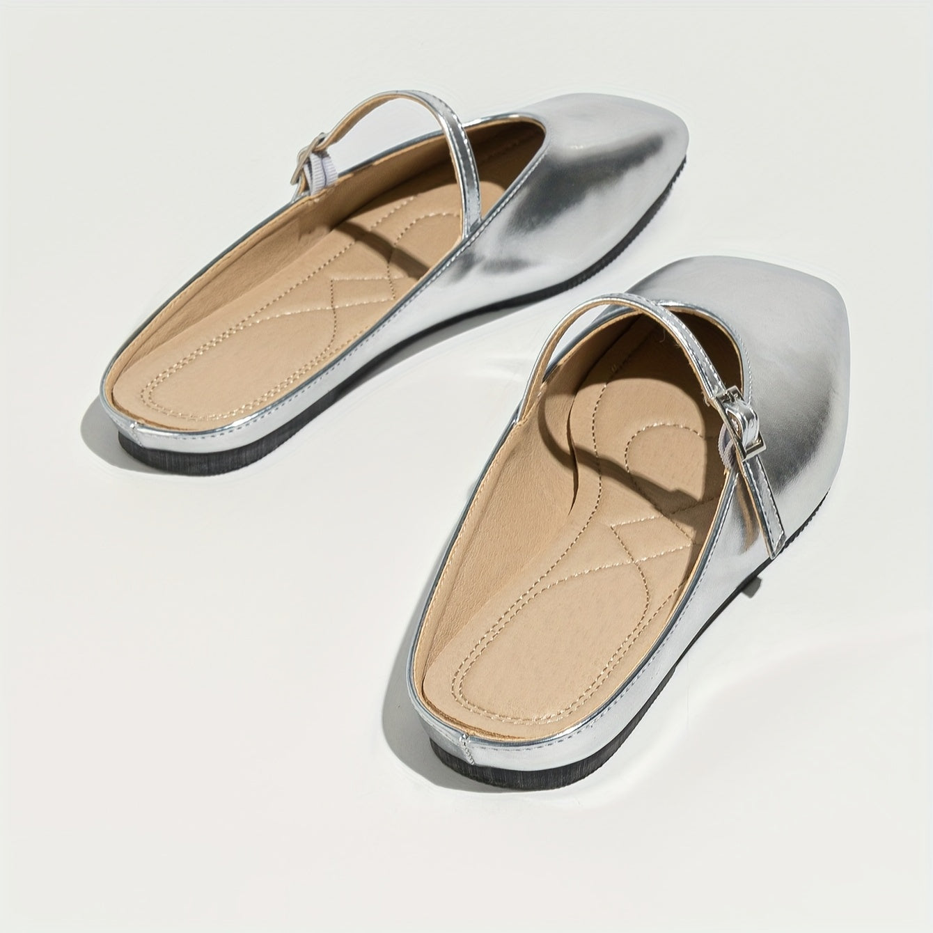 New silvery mule shoes for women, perfect for summer 2024 with soft soles.