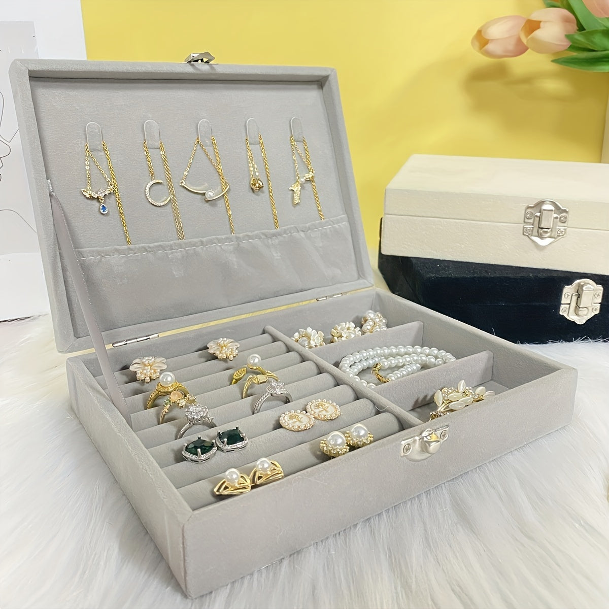 Velvet jewelry organizer box with flip cover for rings, necklaces, and accessories. Ideal gift for women and jewelry making. Great for display and packaging supplies. Perfect for beading