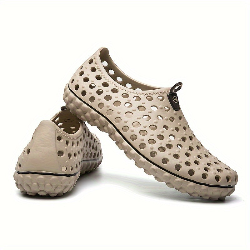 Stylish men's beach shoes made of durable EVA material for outdoor activities.