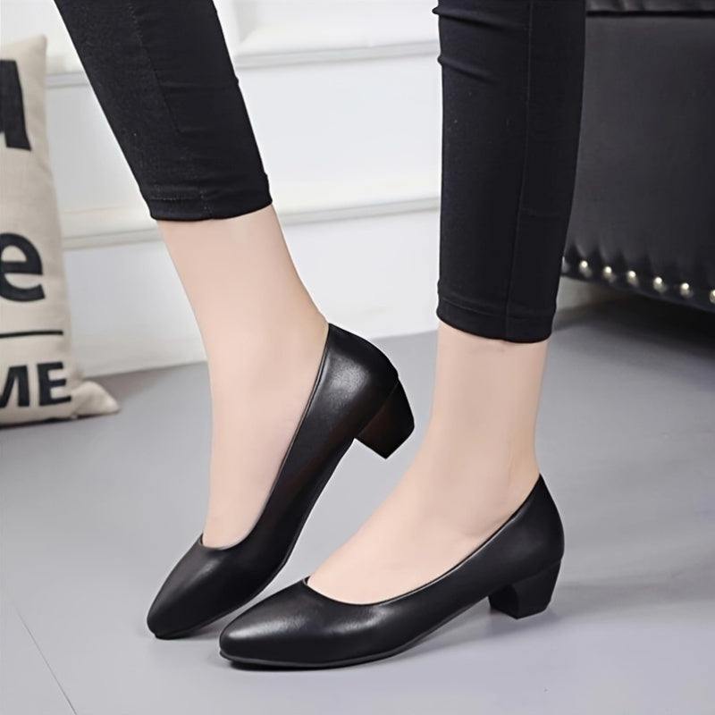 Stylish black pumps with medium heel, great for work and daily wear, comfortable for long periods, ideal for women and mothers.