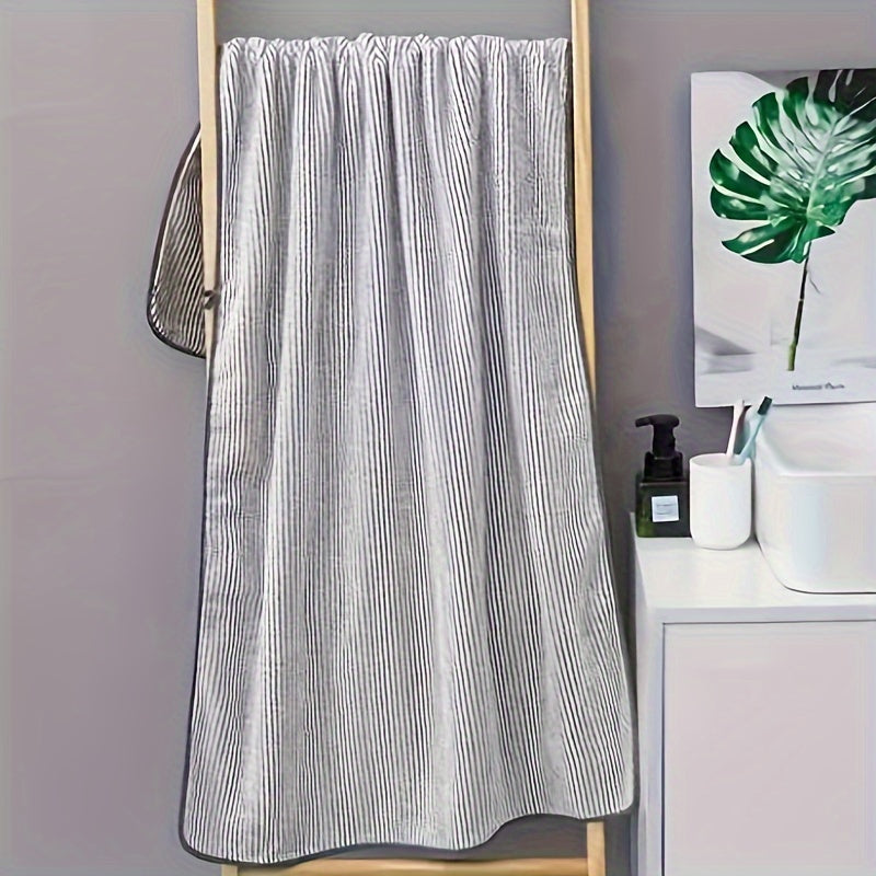 Bamboo Charcoal Fiber Bath Towel set includes a 35*75cm washcloth and a 70*140cm absorbent bath towel suitable for both adult men and women.