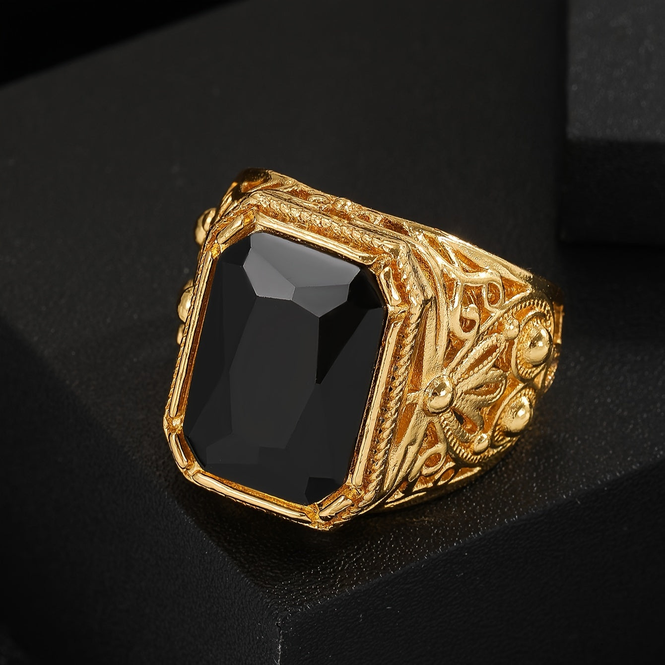 Men's luxurious black cubic zirconia ring with lucky floral design, ideal for business events and weddings.