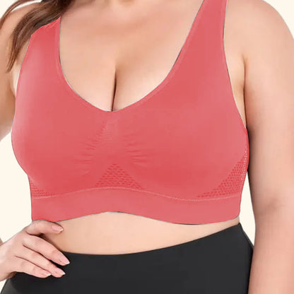 Plus Size Women's Sports Bra with Wide Straps and Shockproof Design