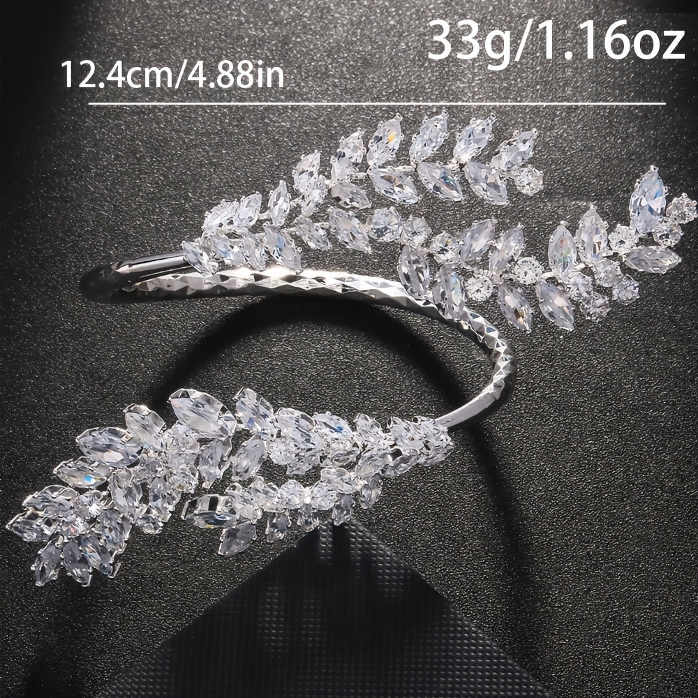 Stylish Leaf Bracelets for Women, Elegant European and American Brides, Perfect for Wedding Dresses. Sparkling Rhinestone Open Bracelets, Exuding a Touch of Luxury and Elegance, Ideal for Special Occasions.