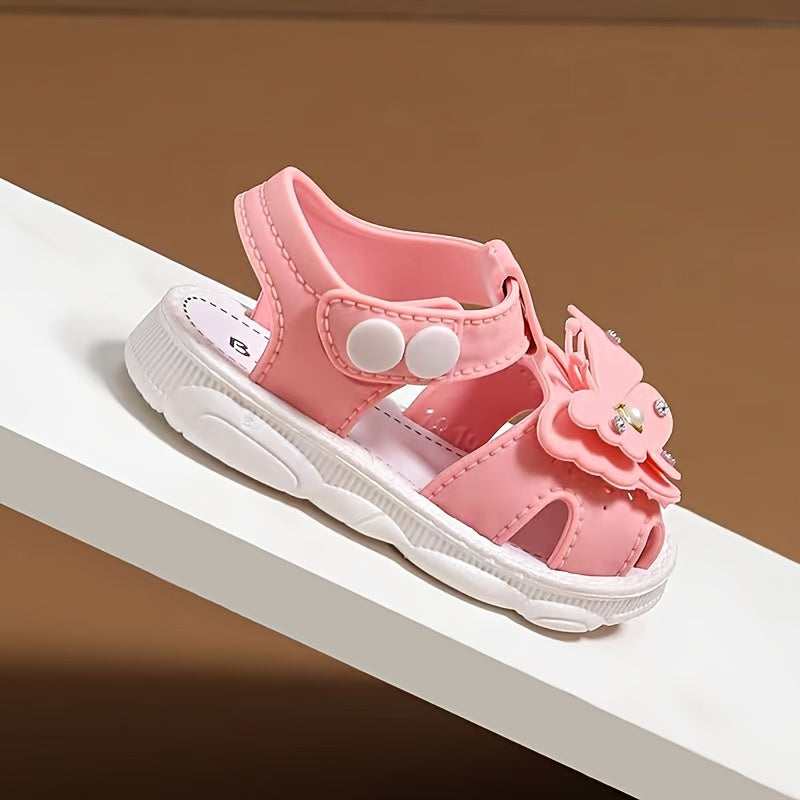 PEYOUR Girls' Breathable Sandals featuring Butterfly Motif & Pearl Decorations, Ideal for Spring/Summer Activities.