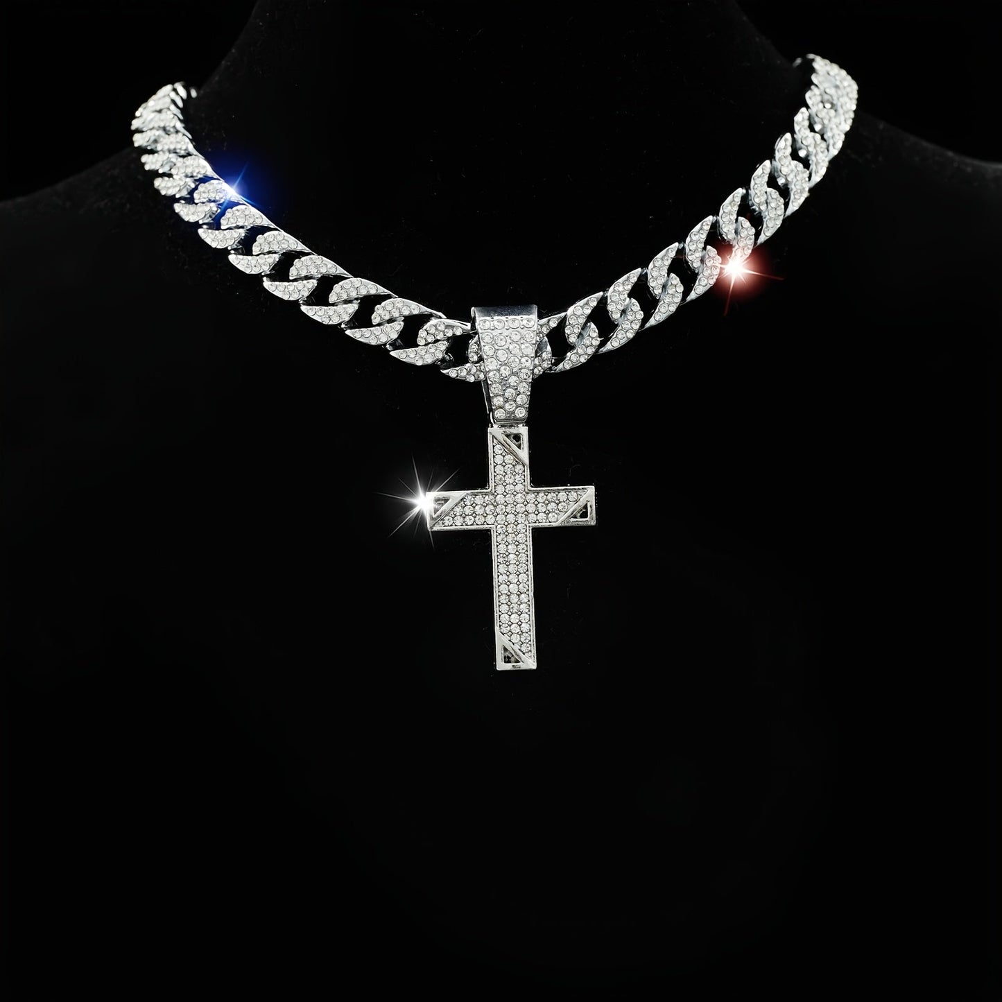 Elegant Silvery Cross Pendant Necklace paired with Trendy Y2K Cuban Chain - Adjustable 45cm Clavicle Chain ideal for Sweaters, T-Shirts & Beyond - Great for Casual Outfits & Celebrations, Cross Necklace, Trendy, Sweater, T-shirt