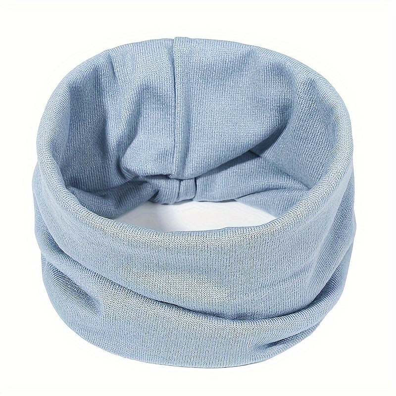 Knitted scarves for men and women to keep warm in autumn and winter with pullover neck sleeves.