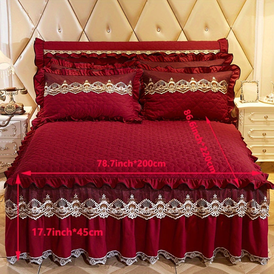 3-piece set of solid color quilted sandwich love quilt with high-rise lace bed skirt. Includes 1 bed skirt and 2 pillowcases. Multi-layer lace embellishment, fashionable and beautiful.