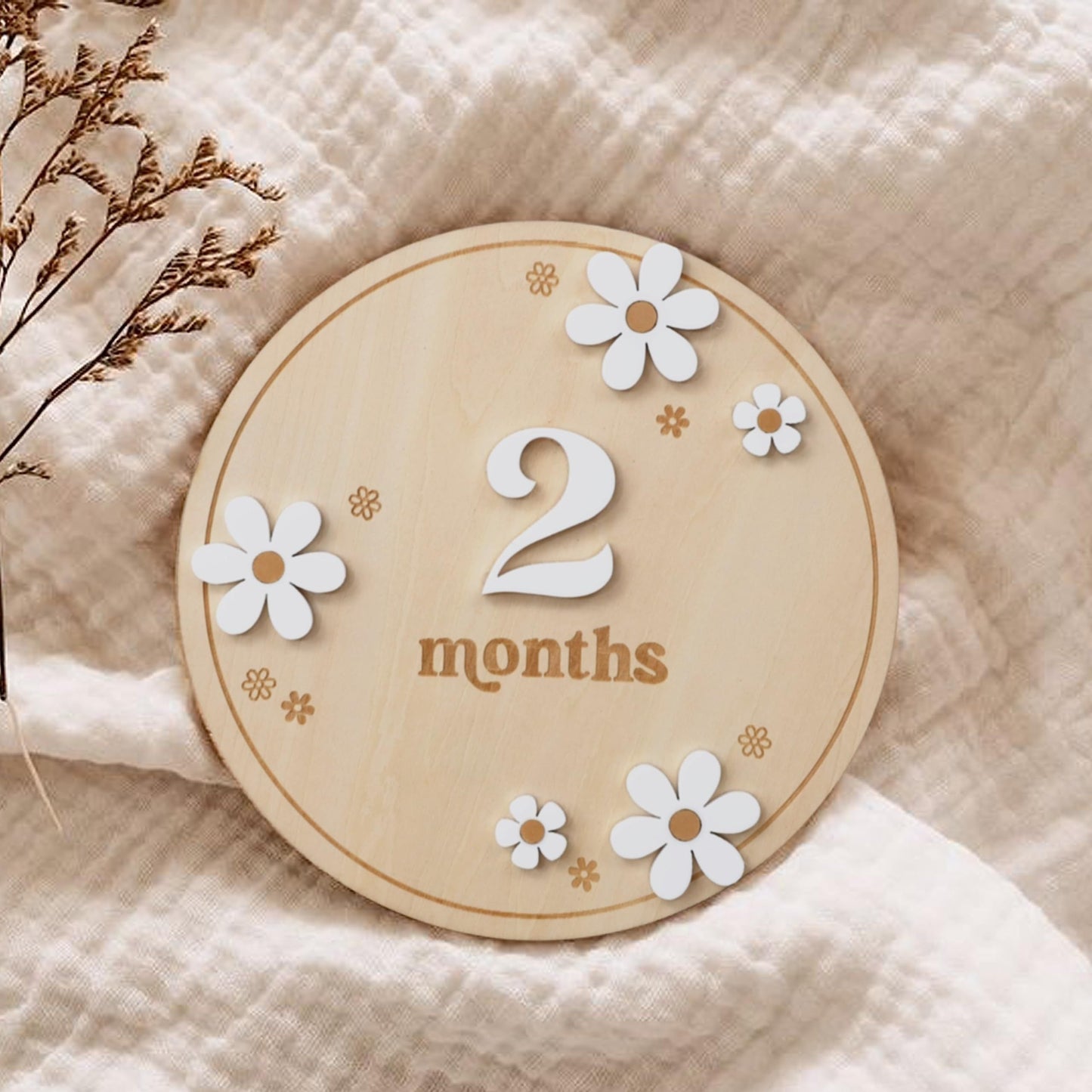 Get your hands on this adorable set of milestone cards! Made of wood, these cards are perfect for capturing all the special moments of your baby's first year. From pregnancy to their first birthday, these cards are a great way to track their growth and