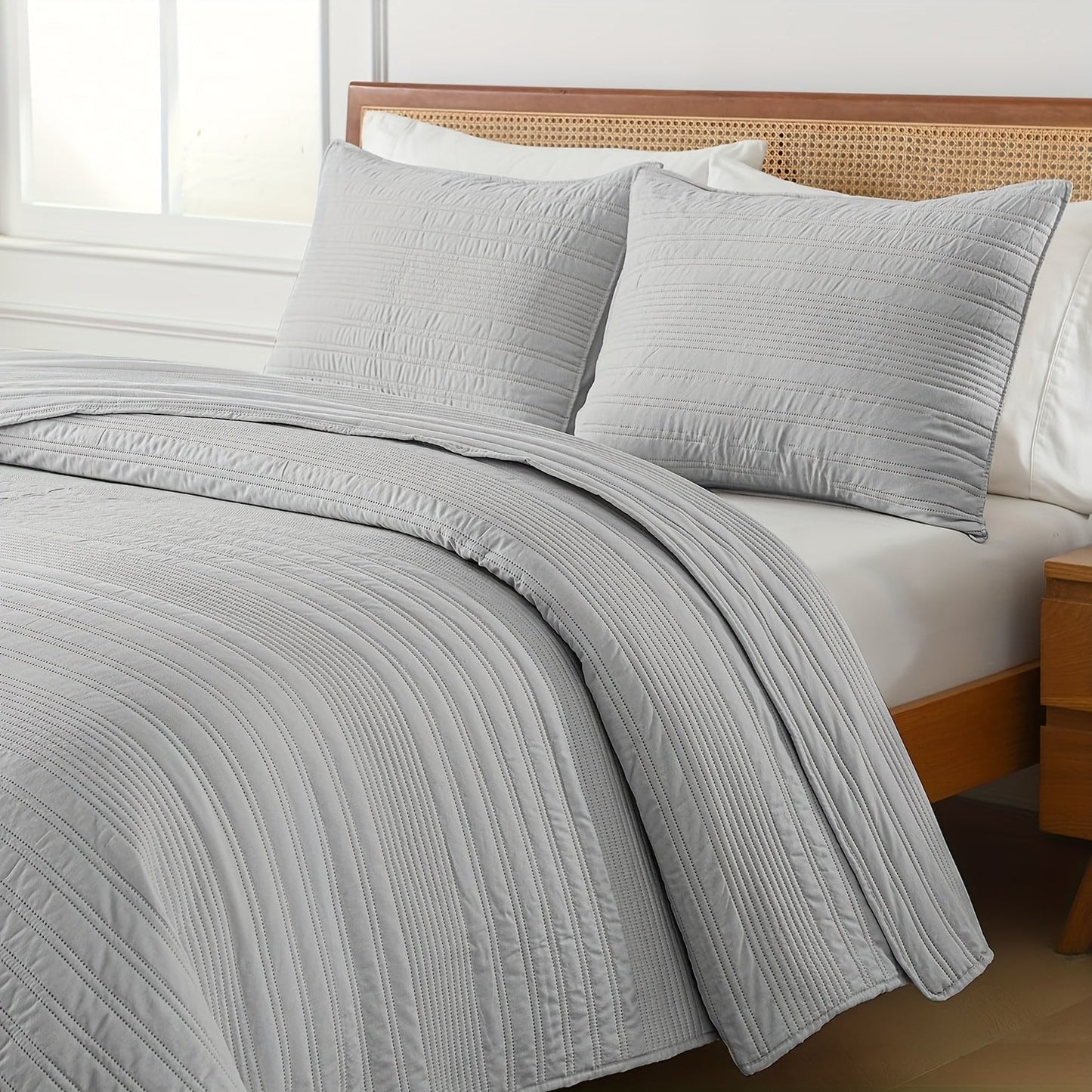 Luxurious Bedding Set with Unique Striped Floral Design, Featuring Ultrasonic Embossed Technology. Set includes 1 Bed Cover and 2 Pillowcases, perfect for a Double Bed. Made with soft and breathable materials, ideal for a cozy bedroom or dorm room.