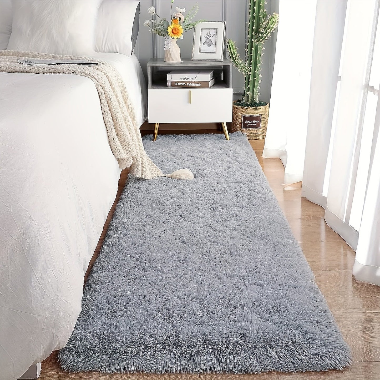 Soft Gradient Color Shaggy Area Mat, Polyester Mat for Living Room Bedroom Sofa Bedside Bay Window, Machine Washable, Available in Various Sizes