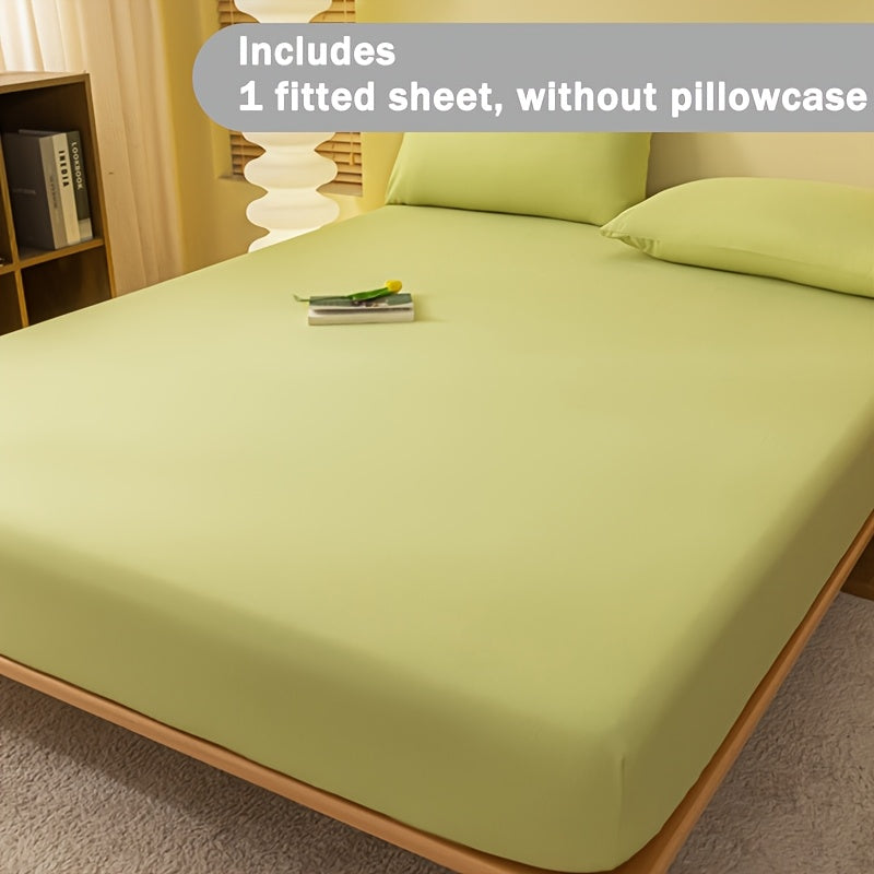 Soft fitted sheet that is dustproof and stainproof, washable, warm, breathable, comfortable, and multifunctional mattress protector. Perfect for bedroom, guest room, apartment, or school. Ideal for use all year round.