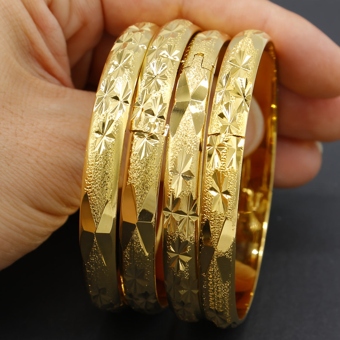 Set of 4 Vintage & Luxe Gold-Plated Copper Bangle Bracelets for Women - Ideal for Casual Wear and Gifting