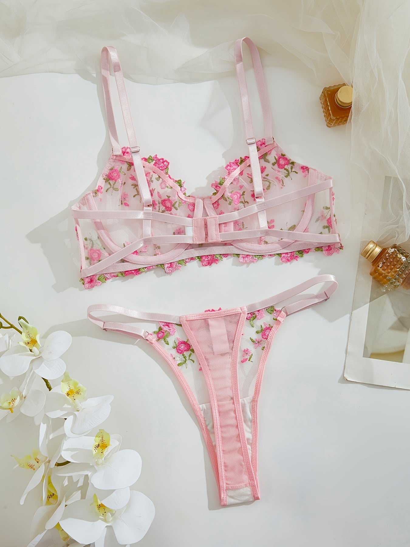 Soft and comfortable floral lingerie set with unlined bra and fashionable panties.