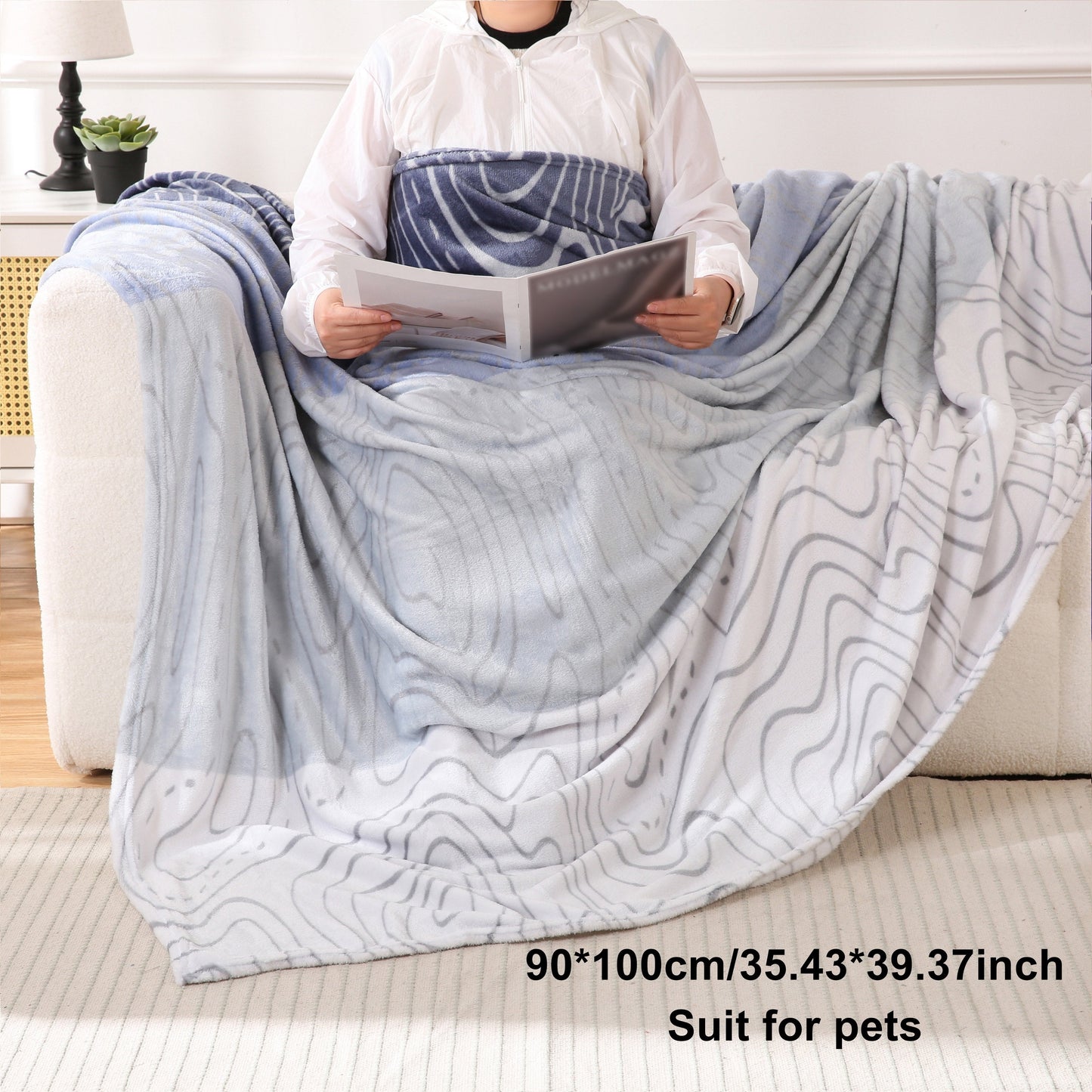 One piece of modern Flannel Throw Blanket, with a weight of 200GSM, can be easily washed in the machine, suitable for all seasons and versatile as a polyester bedding. Skillfully woven, this blanket features vibrant prints perfect for use in the office