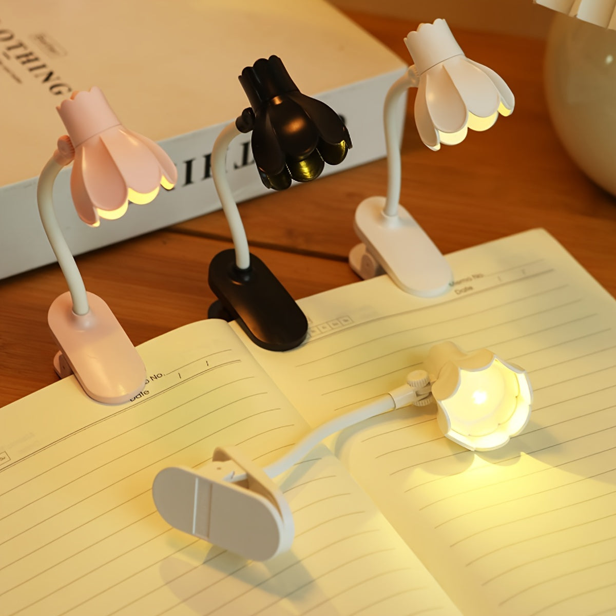 Led book clip lamp in petal shape, mini decorative desk lamp - perfect gift for birthdays or holidays.