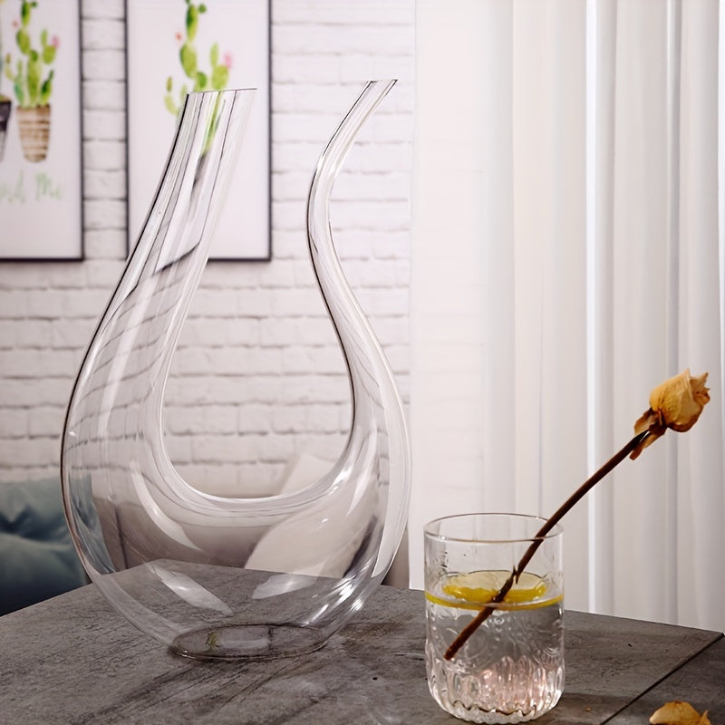 European-style crystal wine decanter with U-shaped harp design for home or restaurant use.